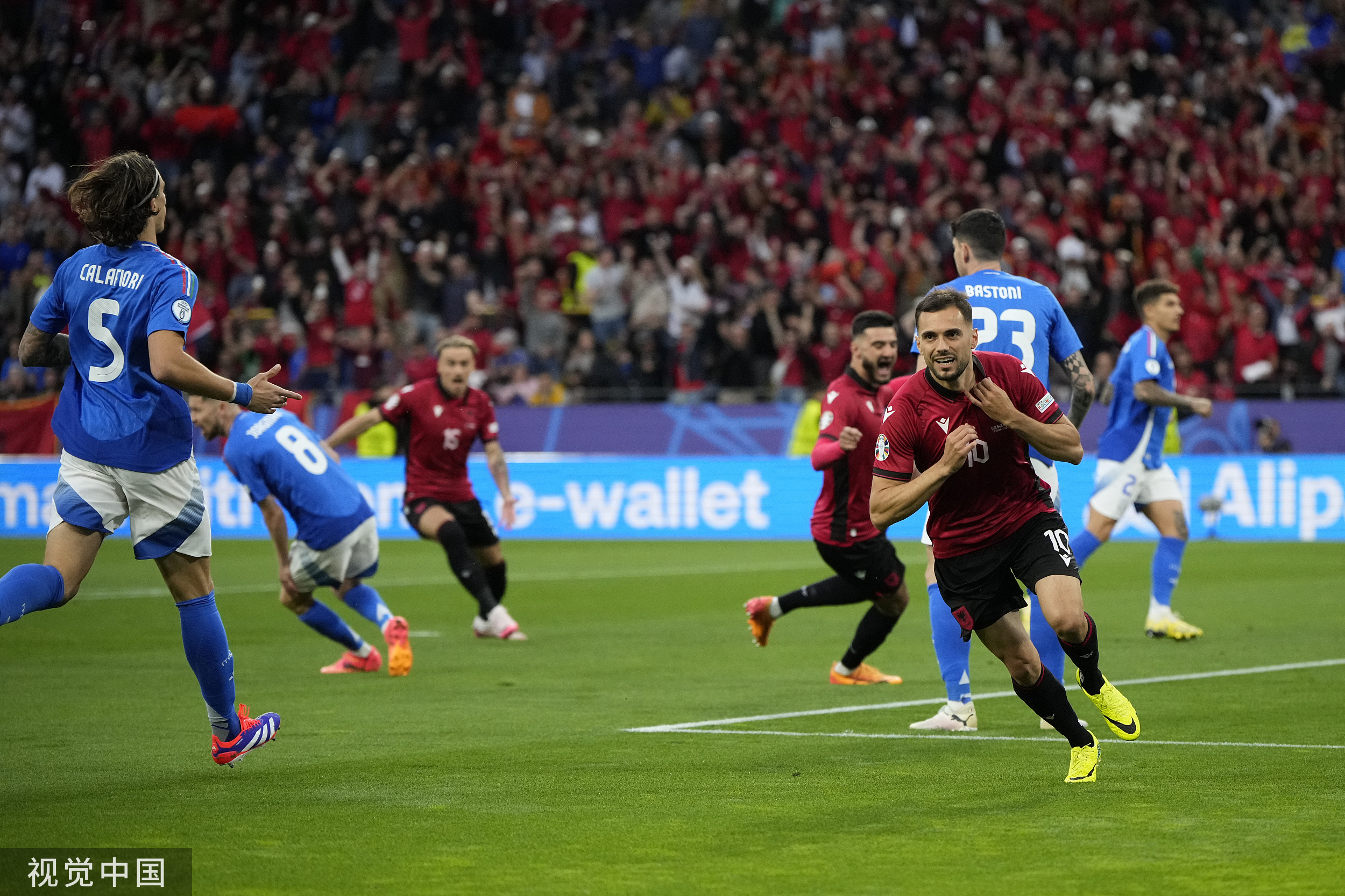 集结日意大利杯焦点战，阿斯顿维拉豪取连胜，气氛紧张，年轻球员得到机会的简单介绍多米体育官方网址