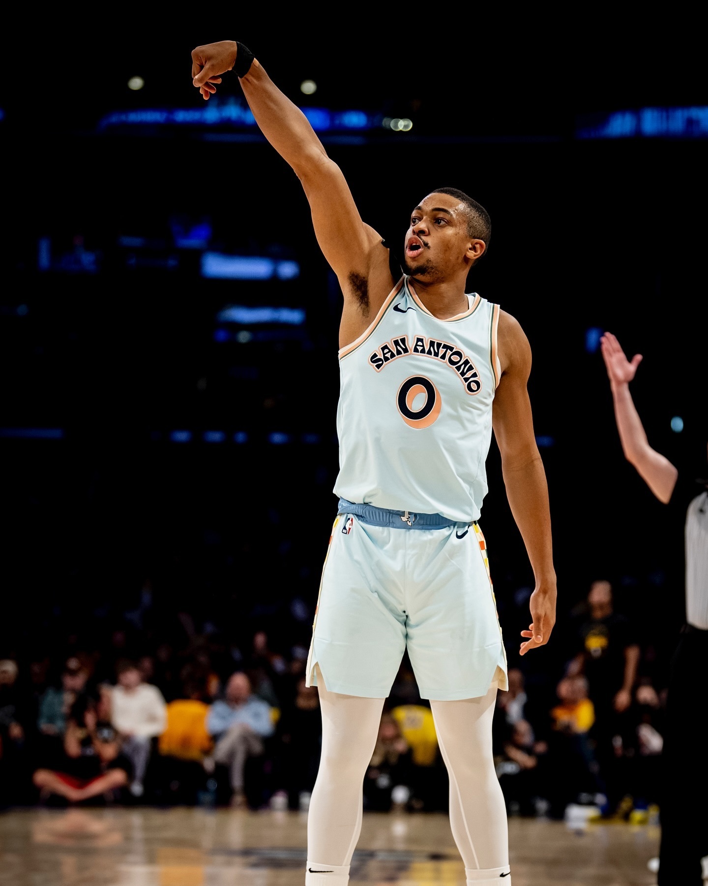 圣安东尼奥马刺训练开放日，国际比赛日战术微调引欢呼，意大利杯在即，训练强度明显提升的简单介绍多米体育官方网站