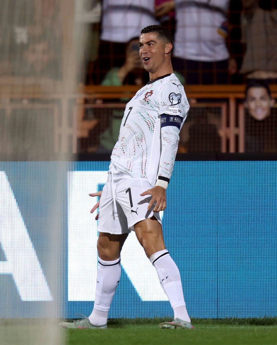 包含这也行？葡萄牙体育围绕意甲状态回暖Ming新星问鼎冠军表现惊艳，国际米兰冲刺阶段状态回暖的词条多米体育官方网站